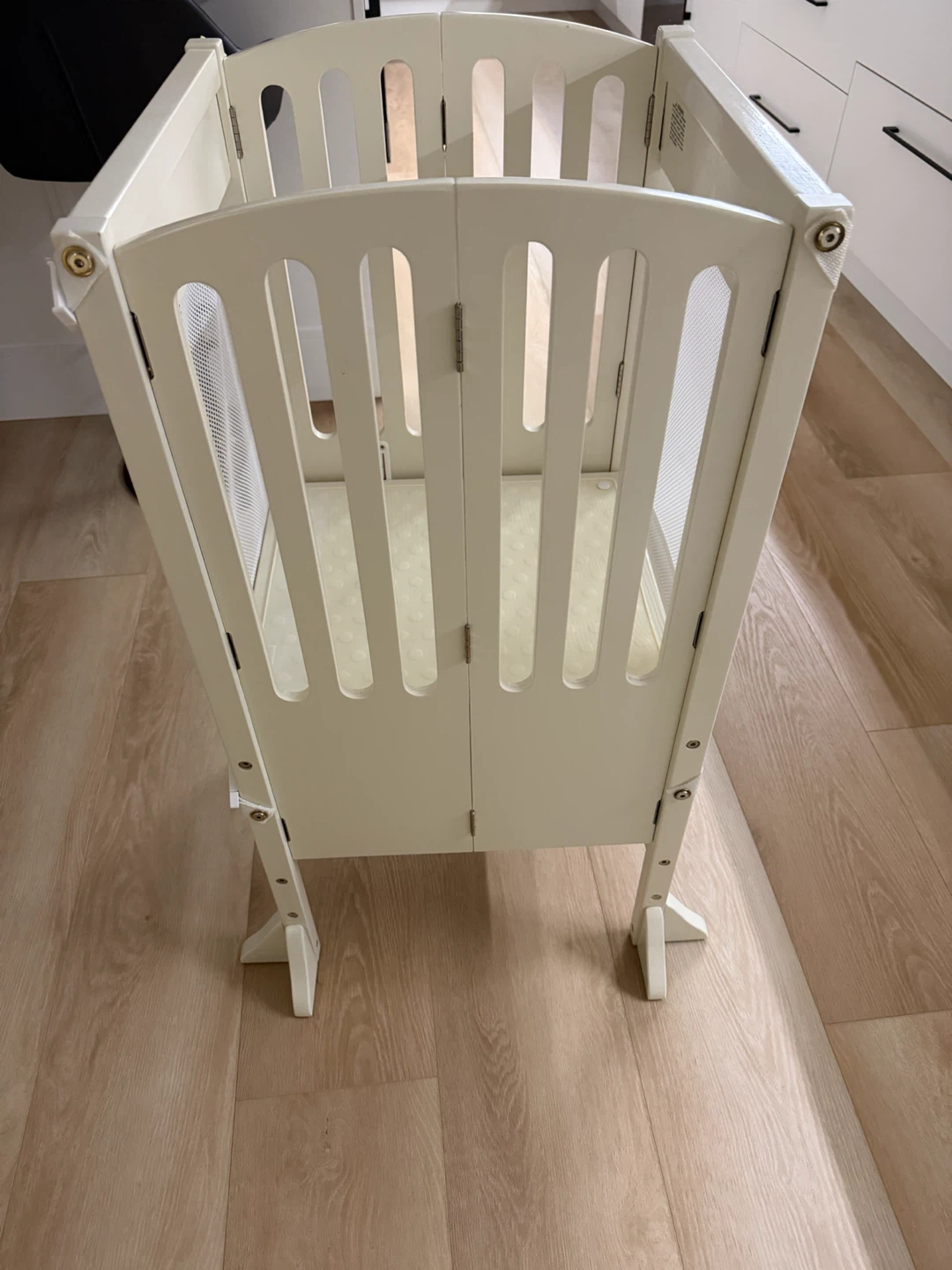 Guidecraft Learning Tower - white, foldable - photo 5