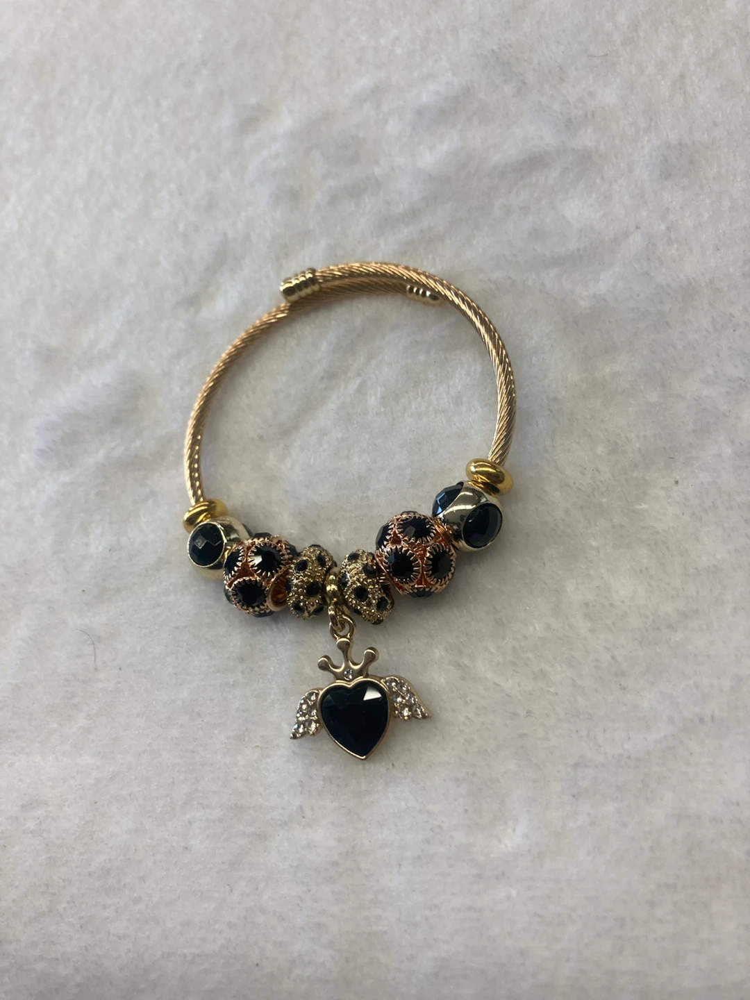Charm Bracelet with Black Heart Pendant
