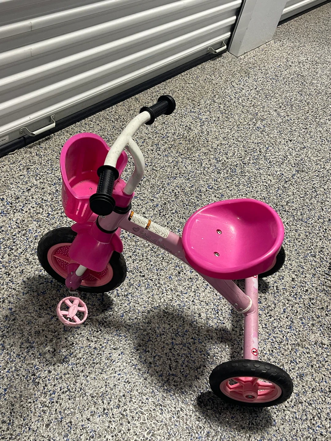 Pink Minnie Mouse Tricycle - photo 5