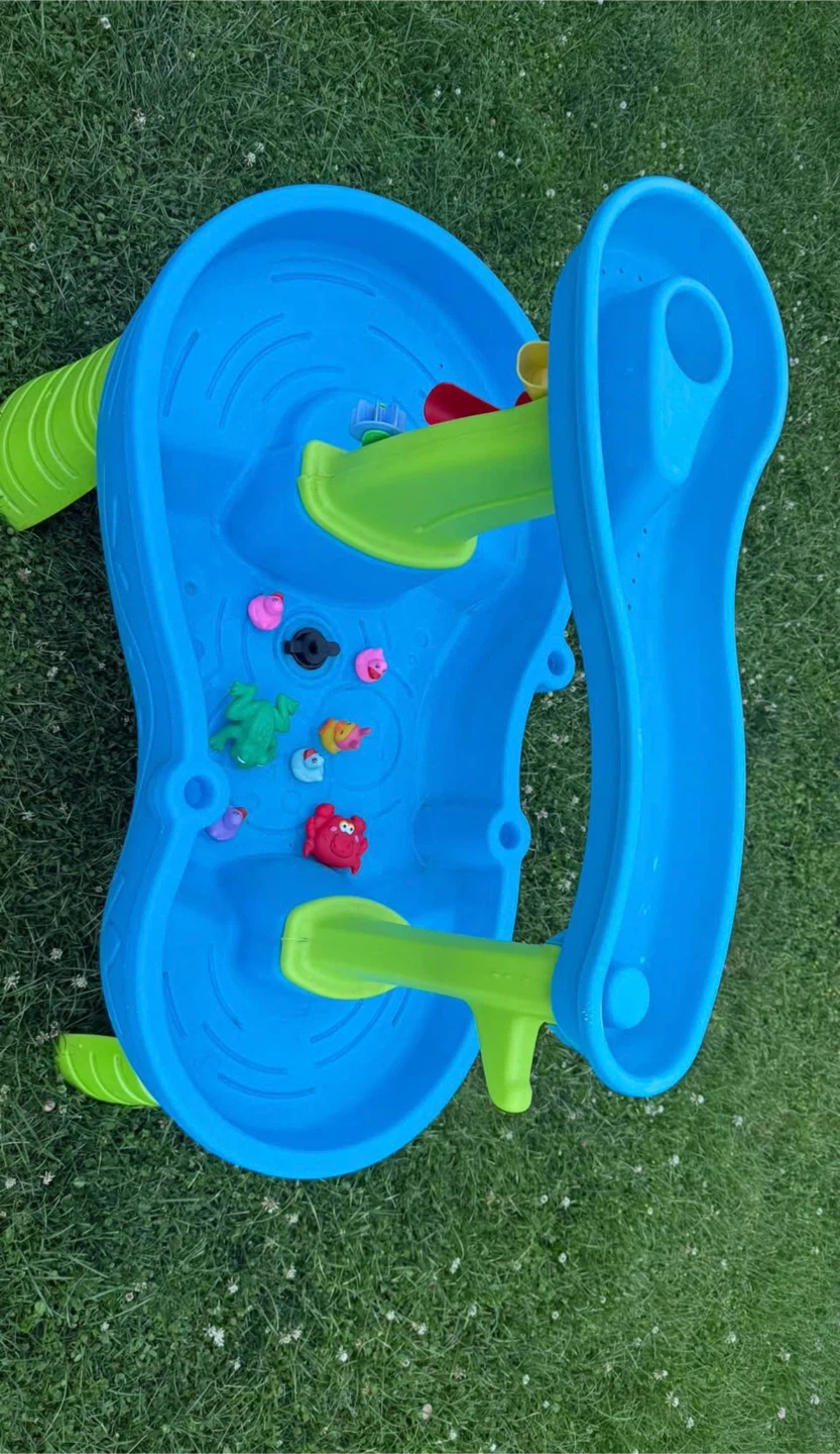 Step 2 water table - photo 2