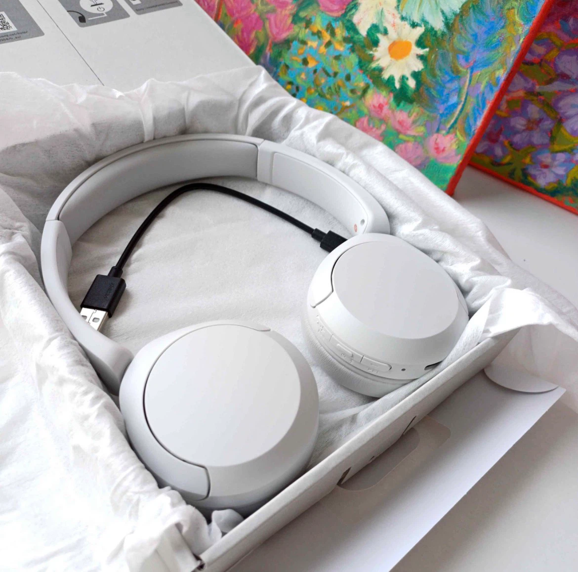 Sony Wireless Headphones - White - photo 2