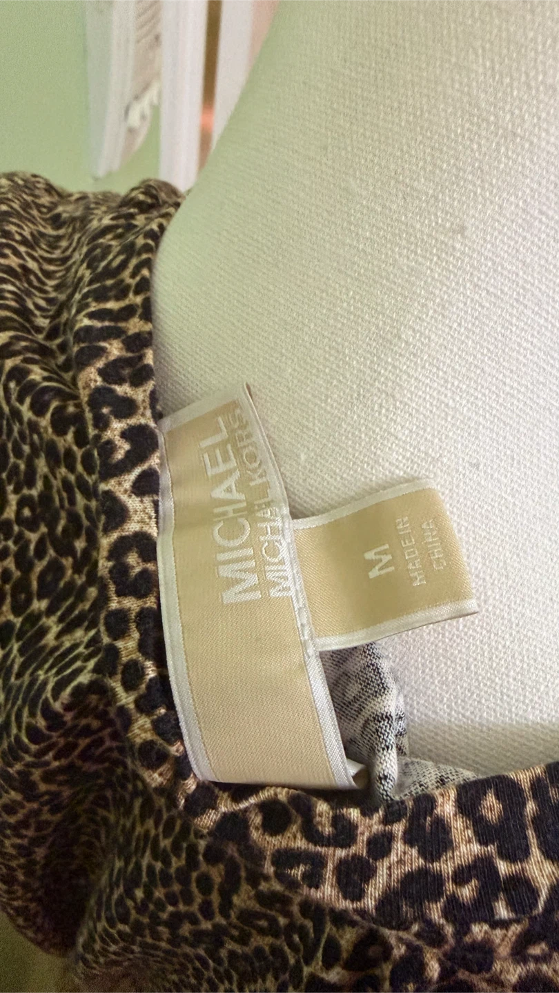 Michael Kors Leopard Print MK T-Shirt Size M - photo 4
