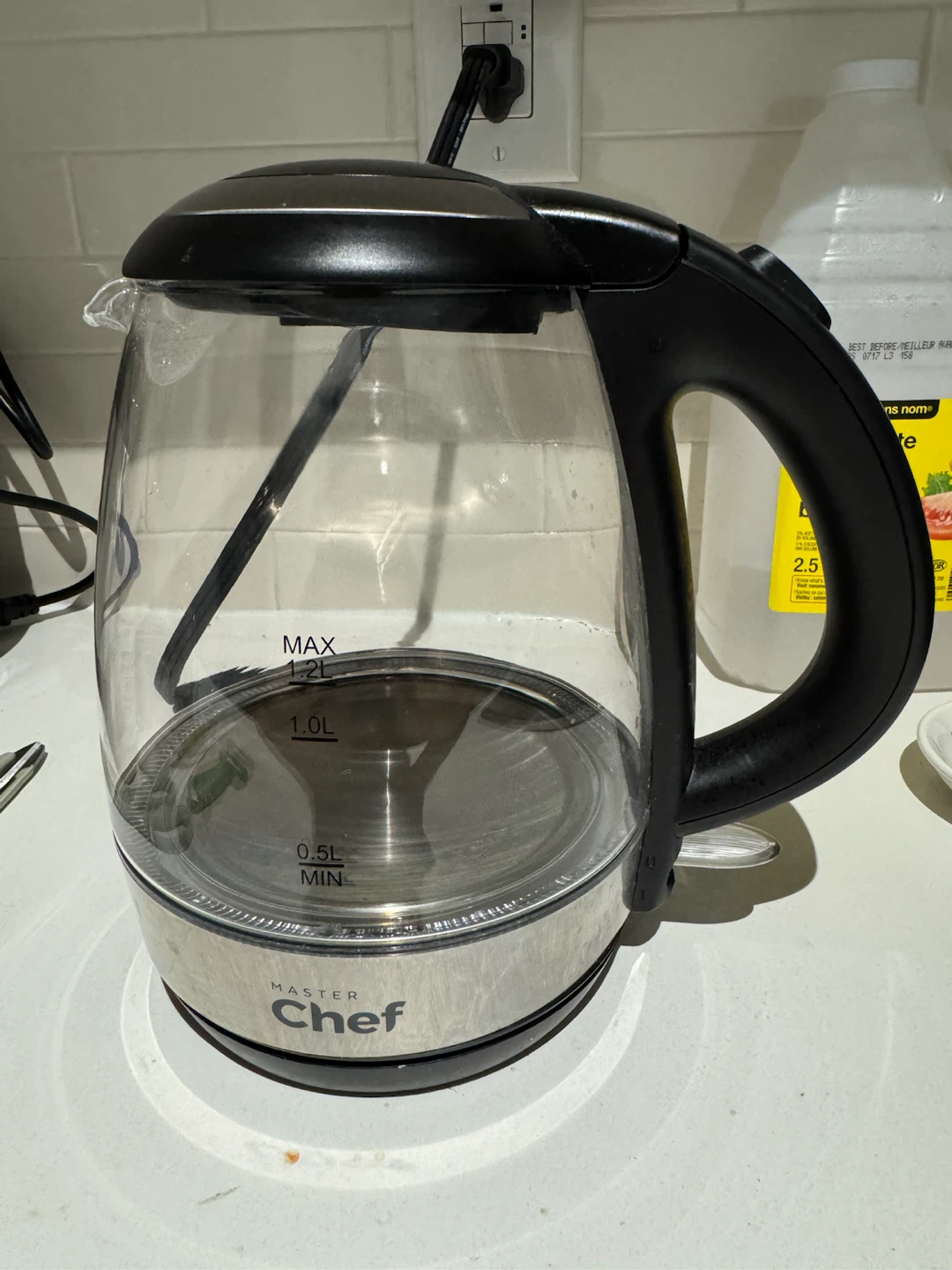 Master Chef Electric Kettle (Moving Sale)