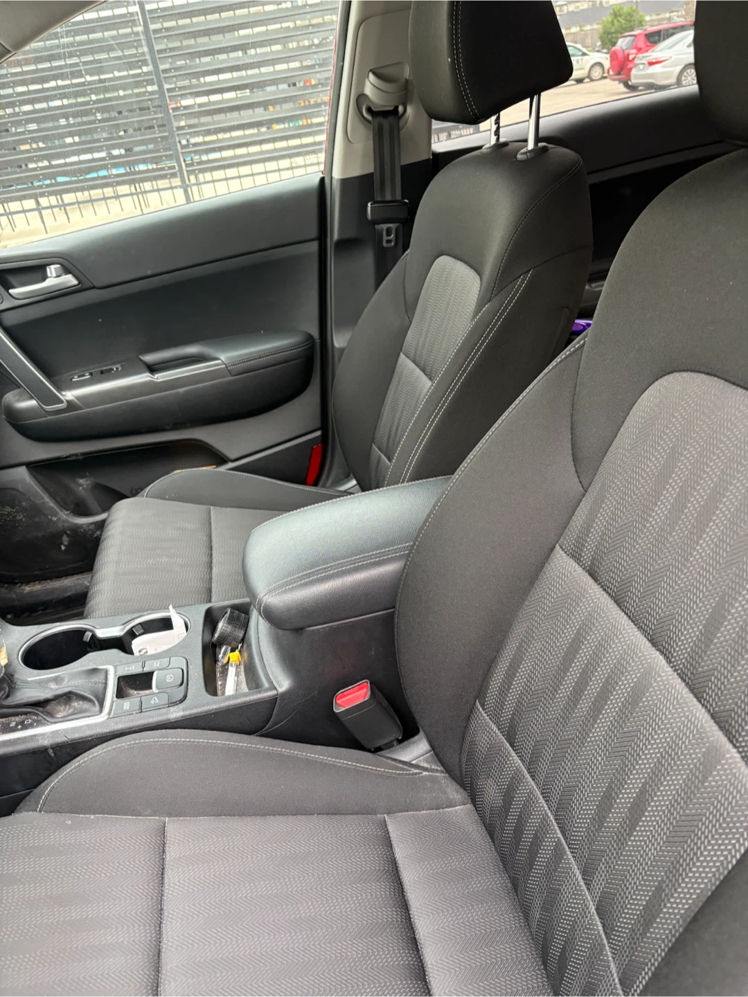 2020 Kia Sportage - clean title and low KM’s!!! - photo 5
