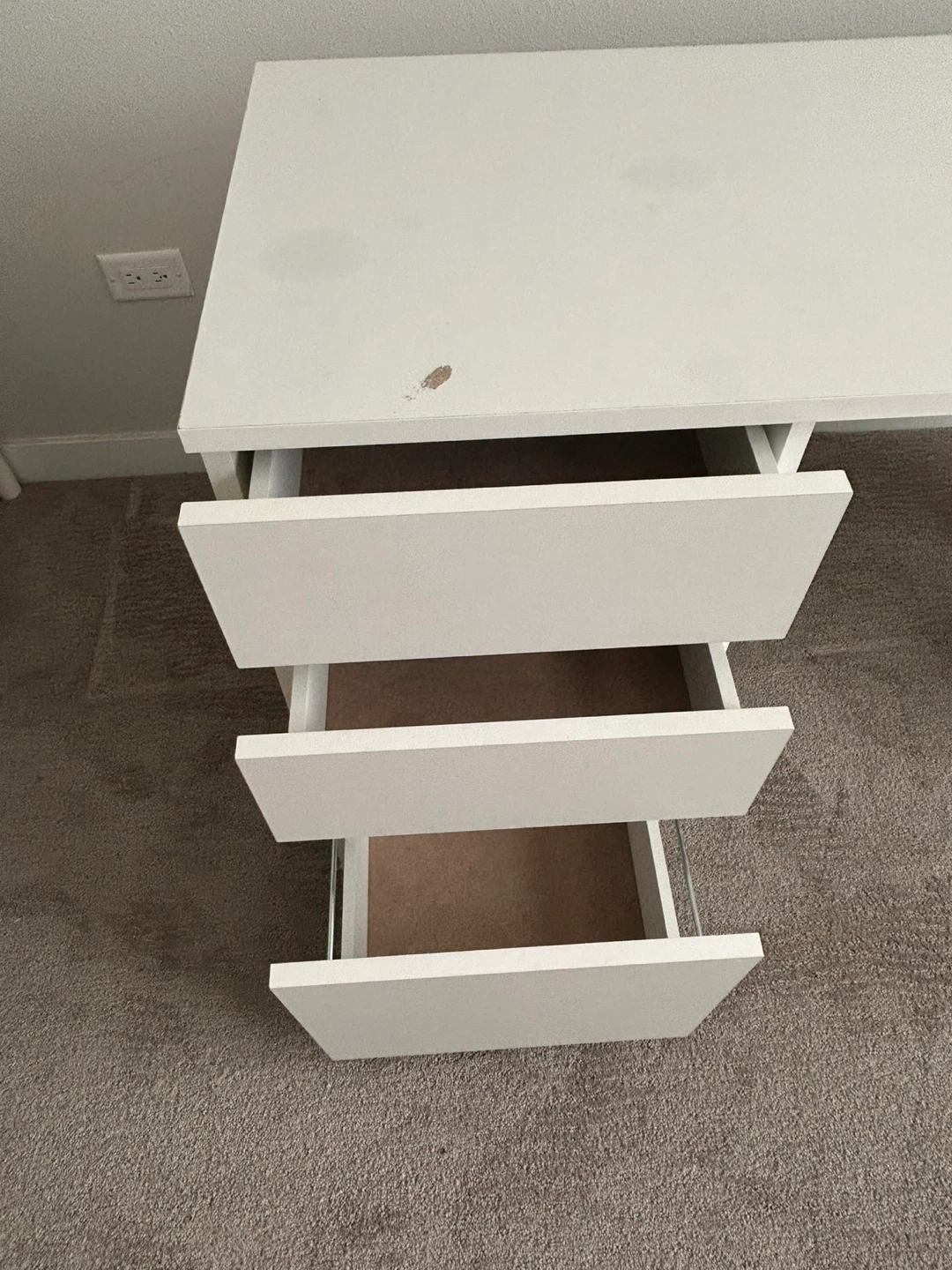 White Desk with Drawers and Shelves - photo 5