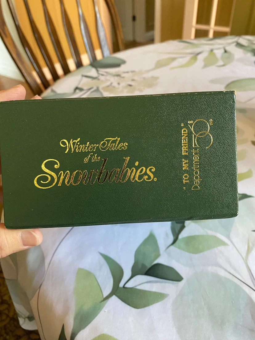 Snowbabies "Winter Tales" Figurine - photo 3