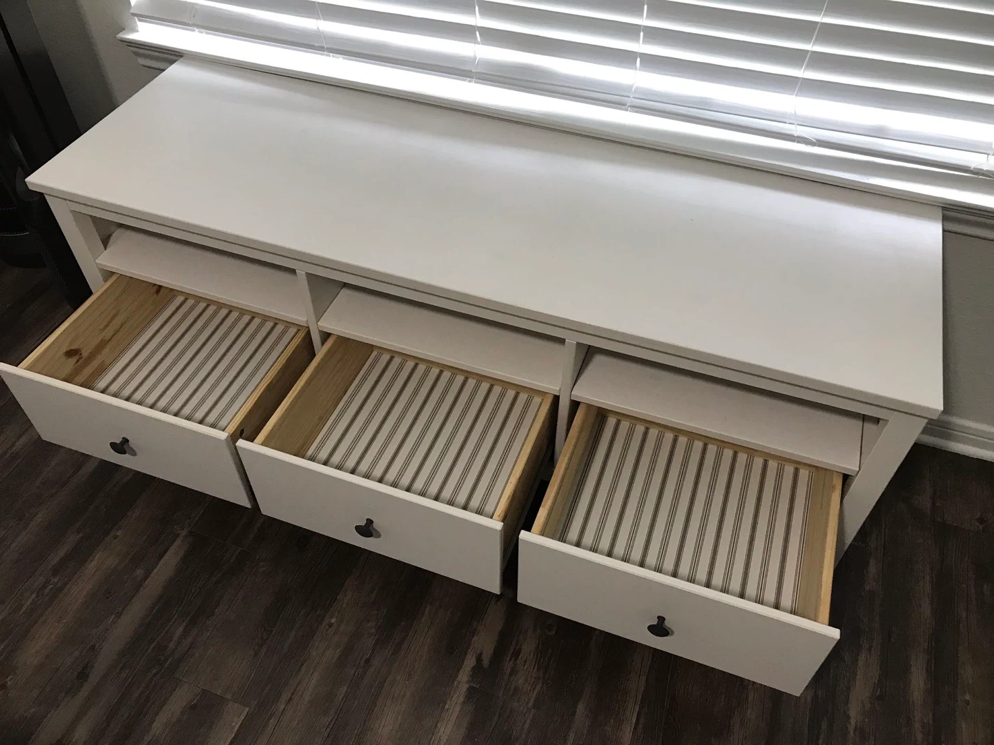 IKEA HEMNES TV stand with 3 drawers - photo 2