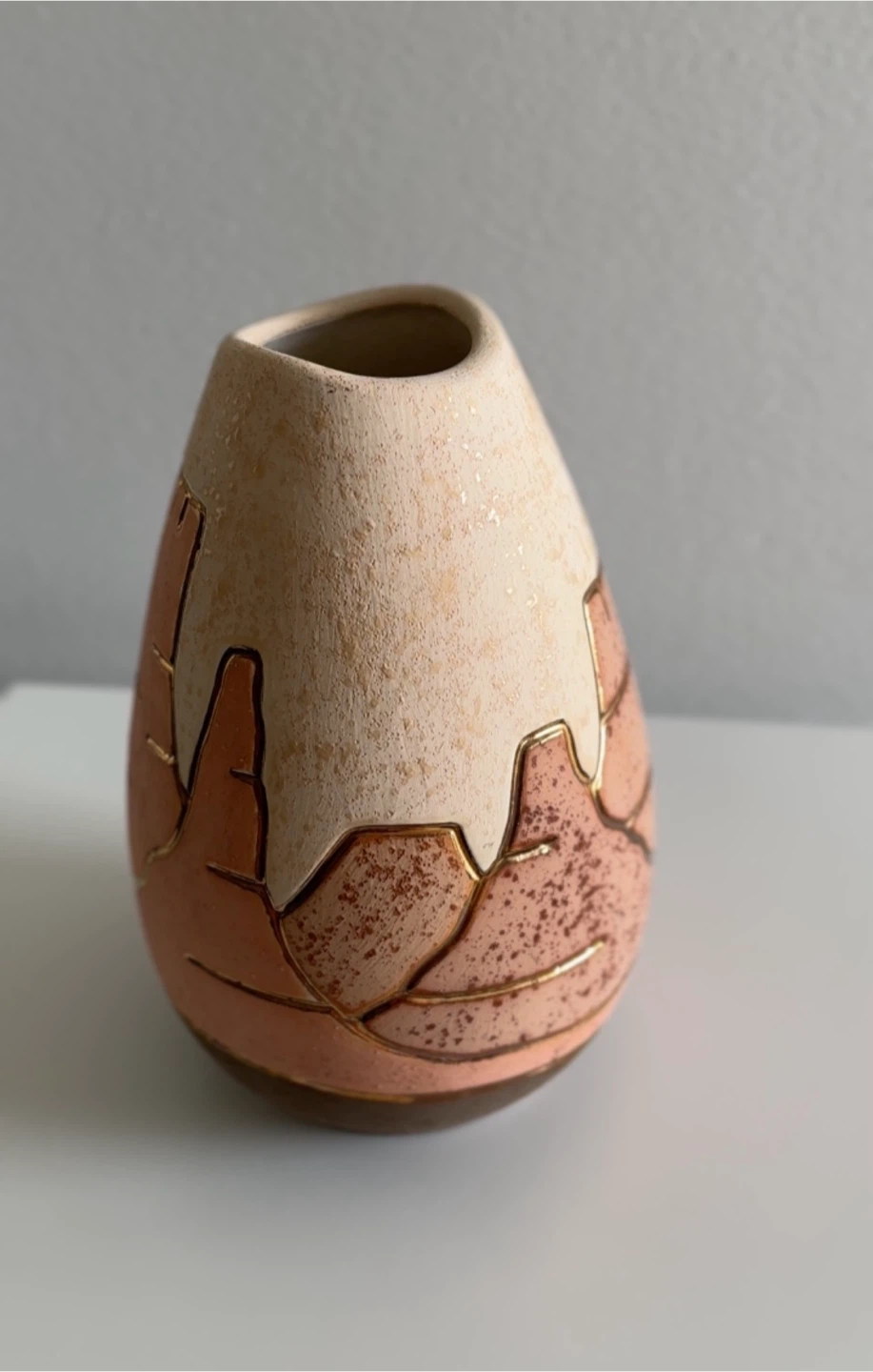 Mesa Ceramic Vase Pink Tan Gold - photo 4