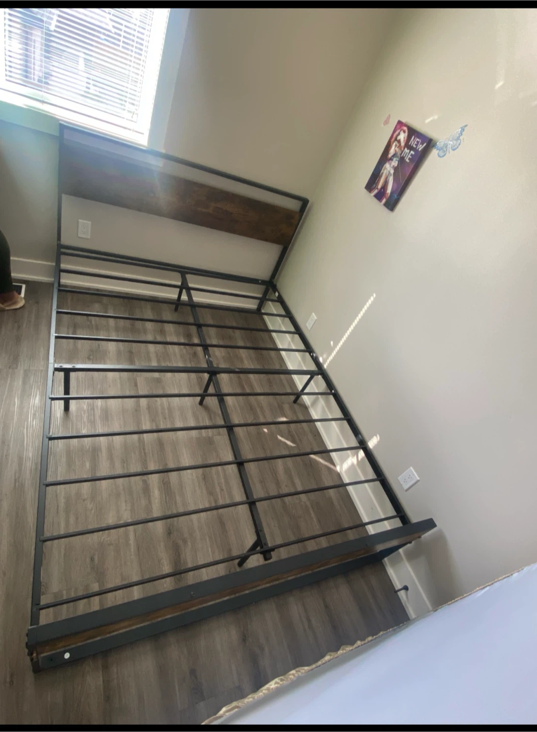 Metal Queen Bed Frame - photo 2