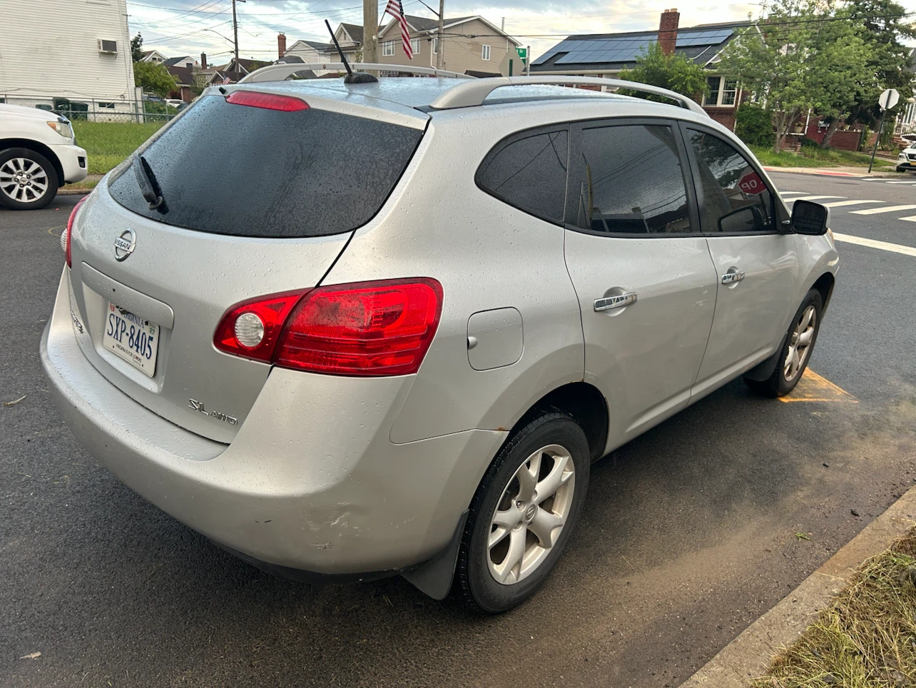Nissan Rogue SV 2010 Silver - photo 3