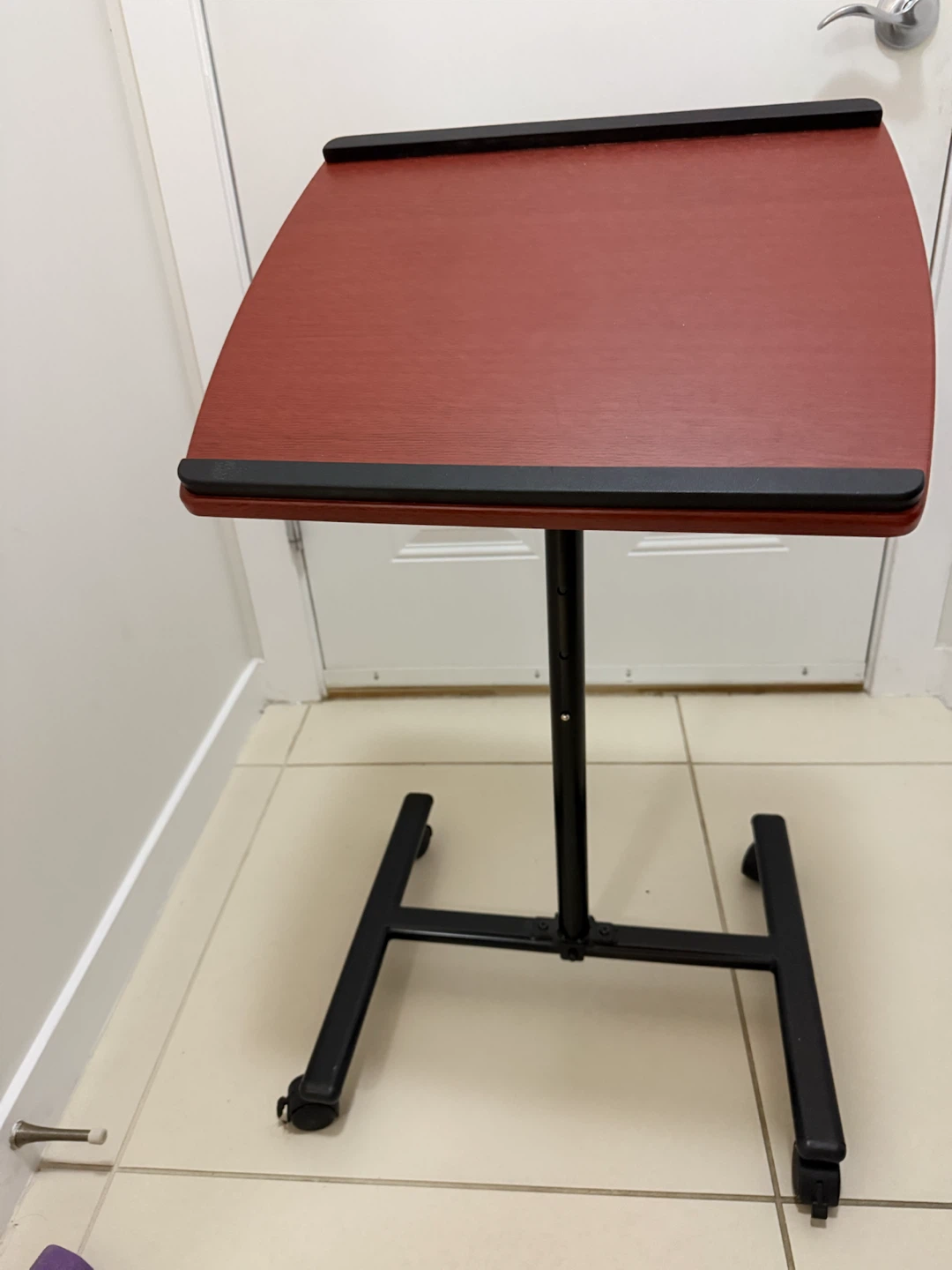 Adjustable Height Laptop Cart/Table