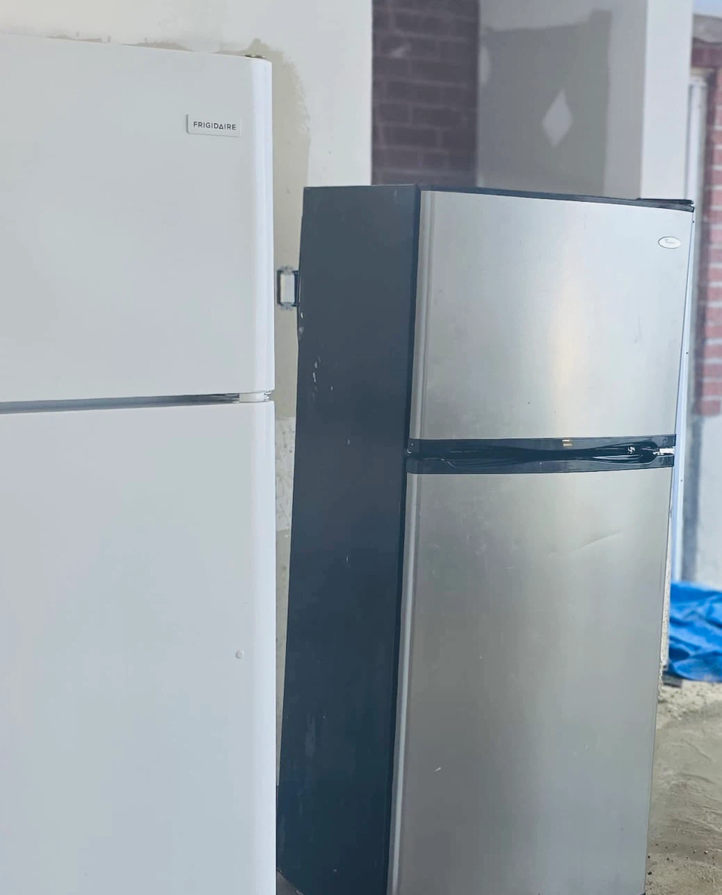 Two fridges are on sale - photo 2