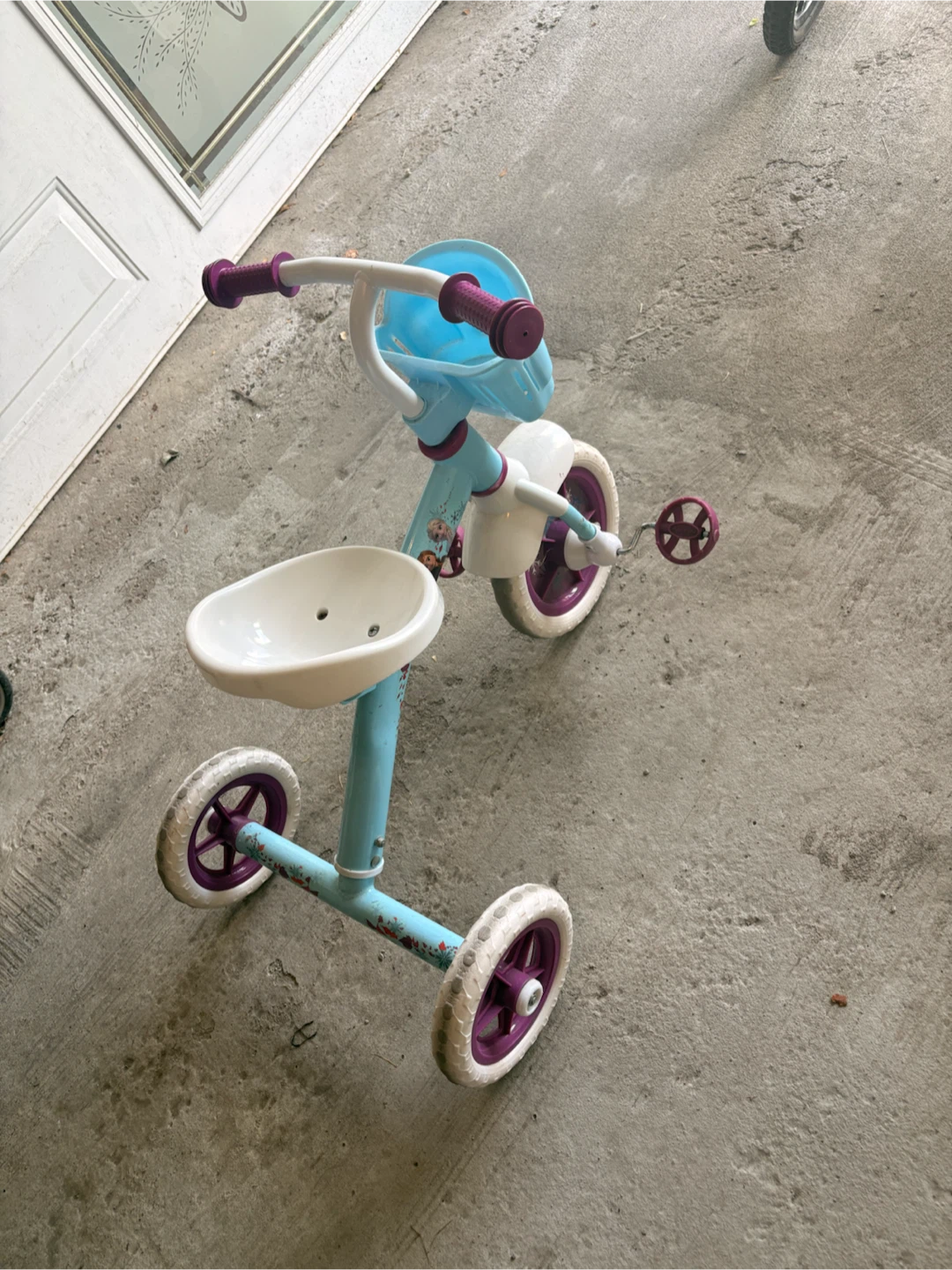 Blue and White Tricycle with Basket - photo 4