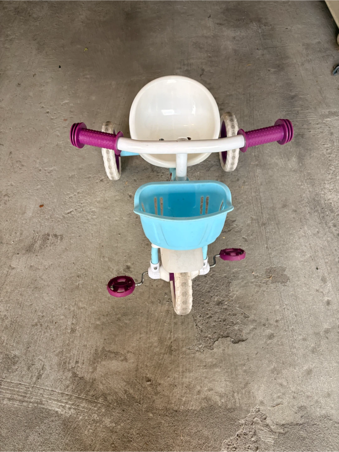 Blue and White Tricycle with Basket - photo 5