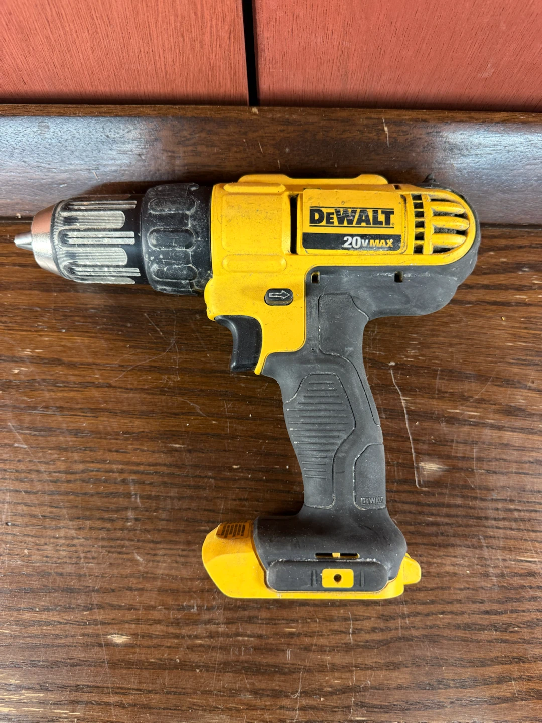 DEWALT DCD771 20V MAX Lithium-Ion 1/2 inch Cordless Drill/Driver