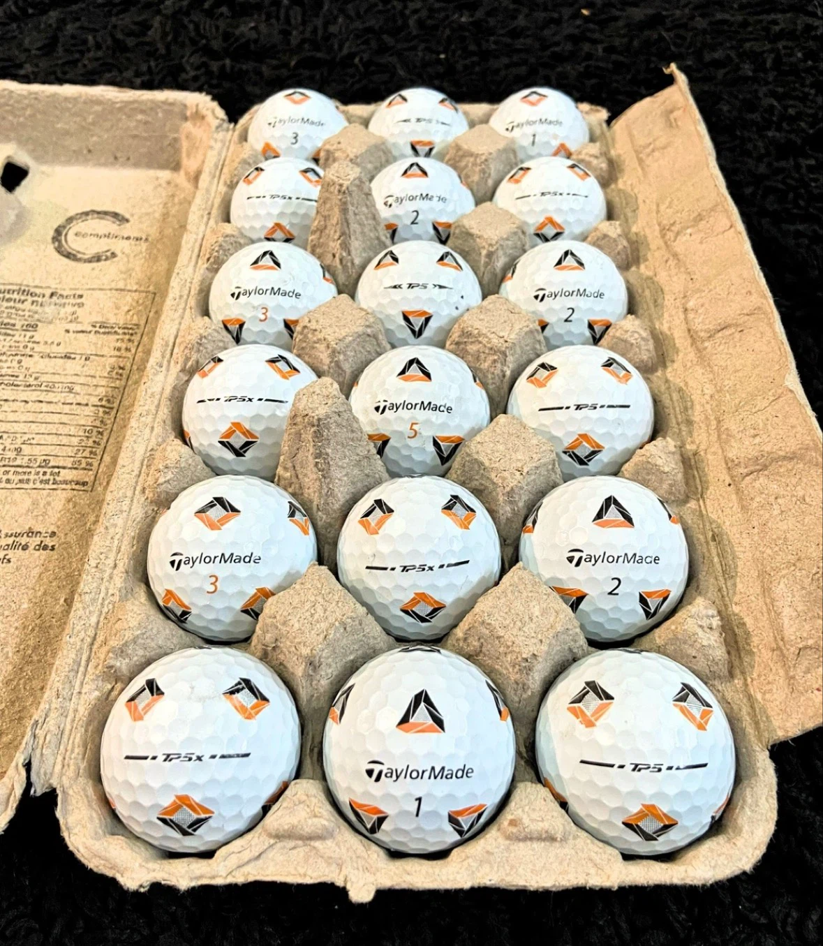 18 Taylormade TP5 / TP5x Pix Golf Balls