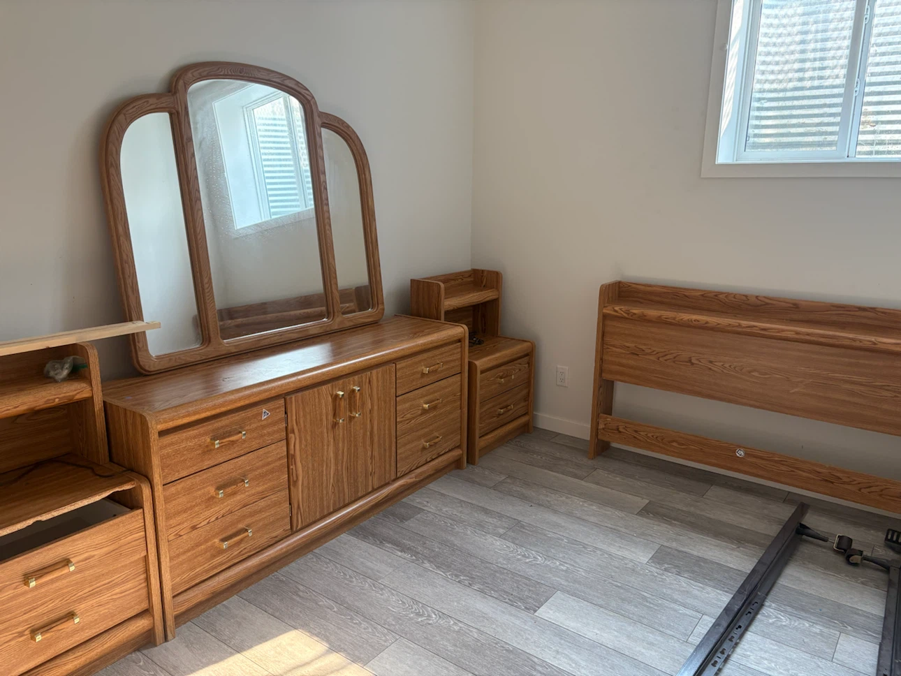 Bedroom Furniture - photo 4