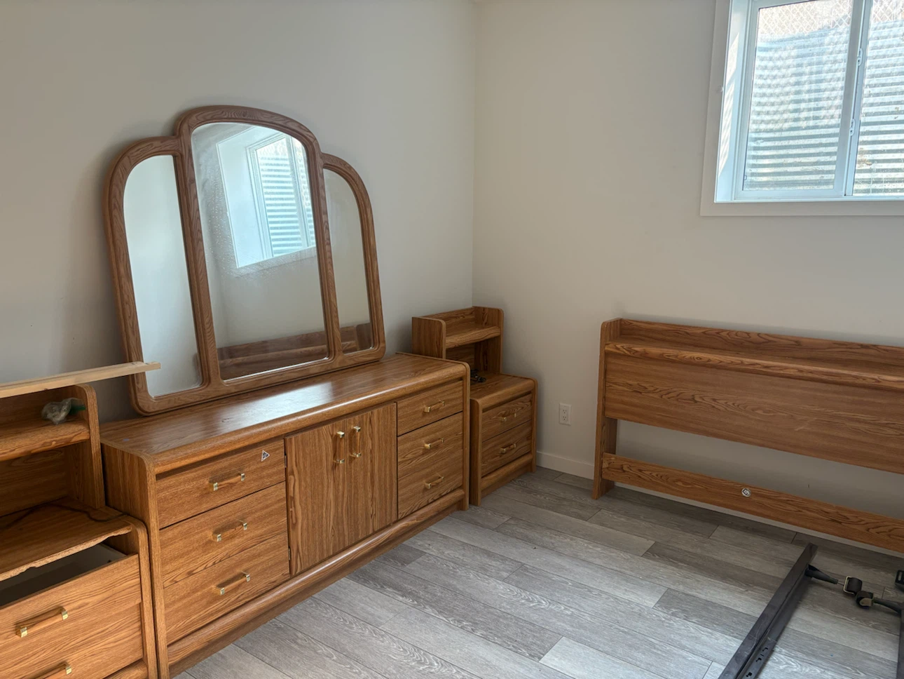 Bedroom Furniture - photo 5