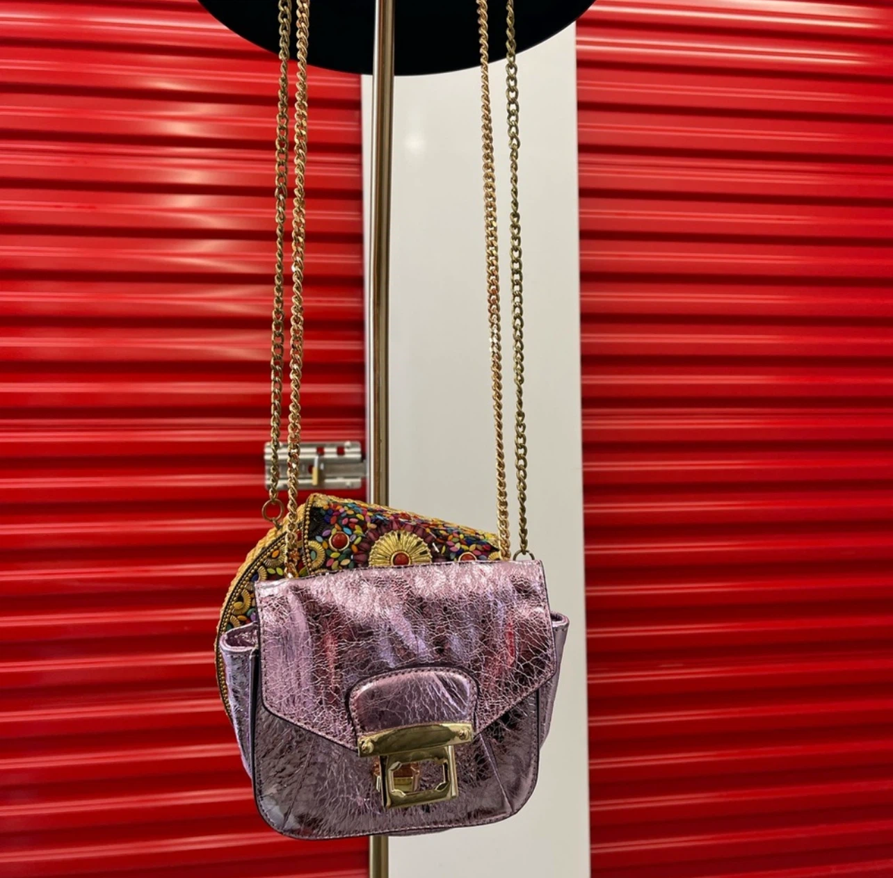 2 Gold Chain Purses - photo 2