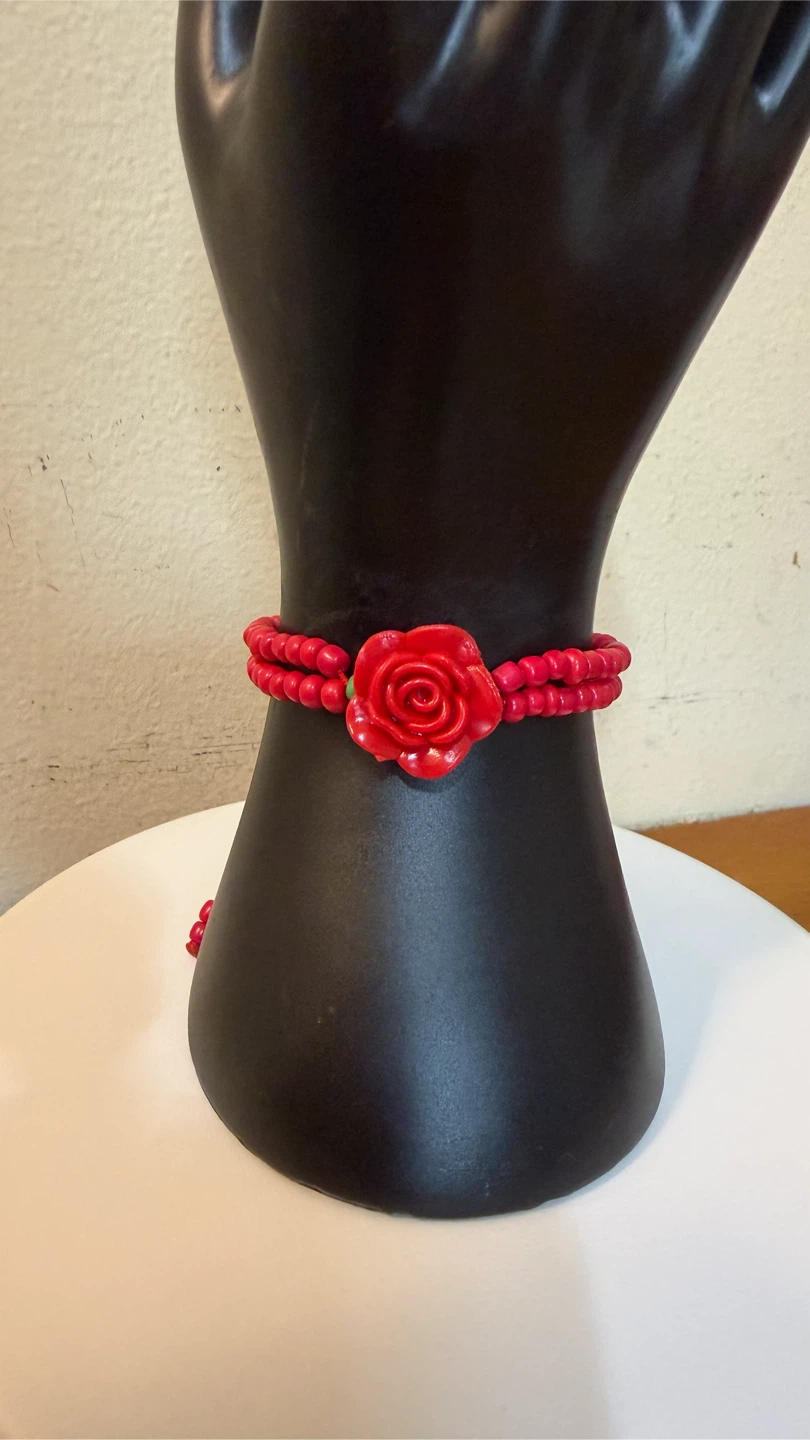 Set of 3 Red Beaded Bracelets with Rose Charms - photo 2