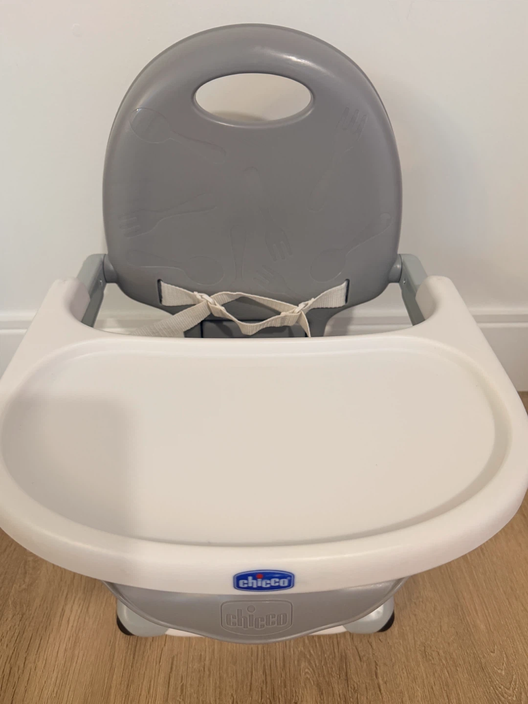 Chicco Portable High Chair - photo 2