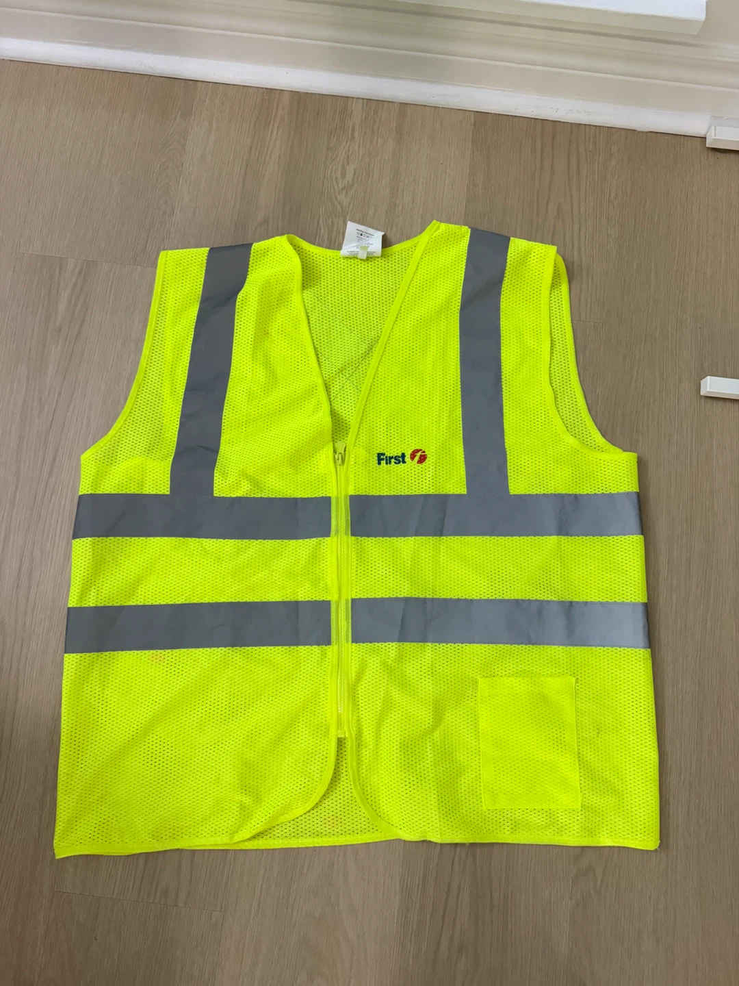 Reflective High-Visibility Safety Vest - Large