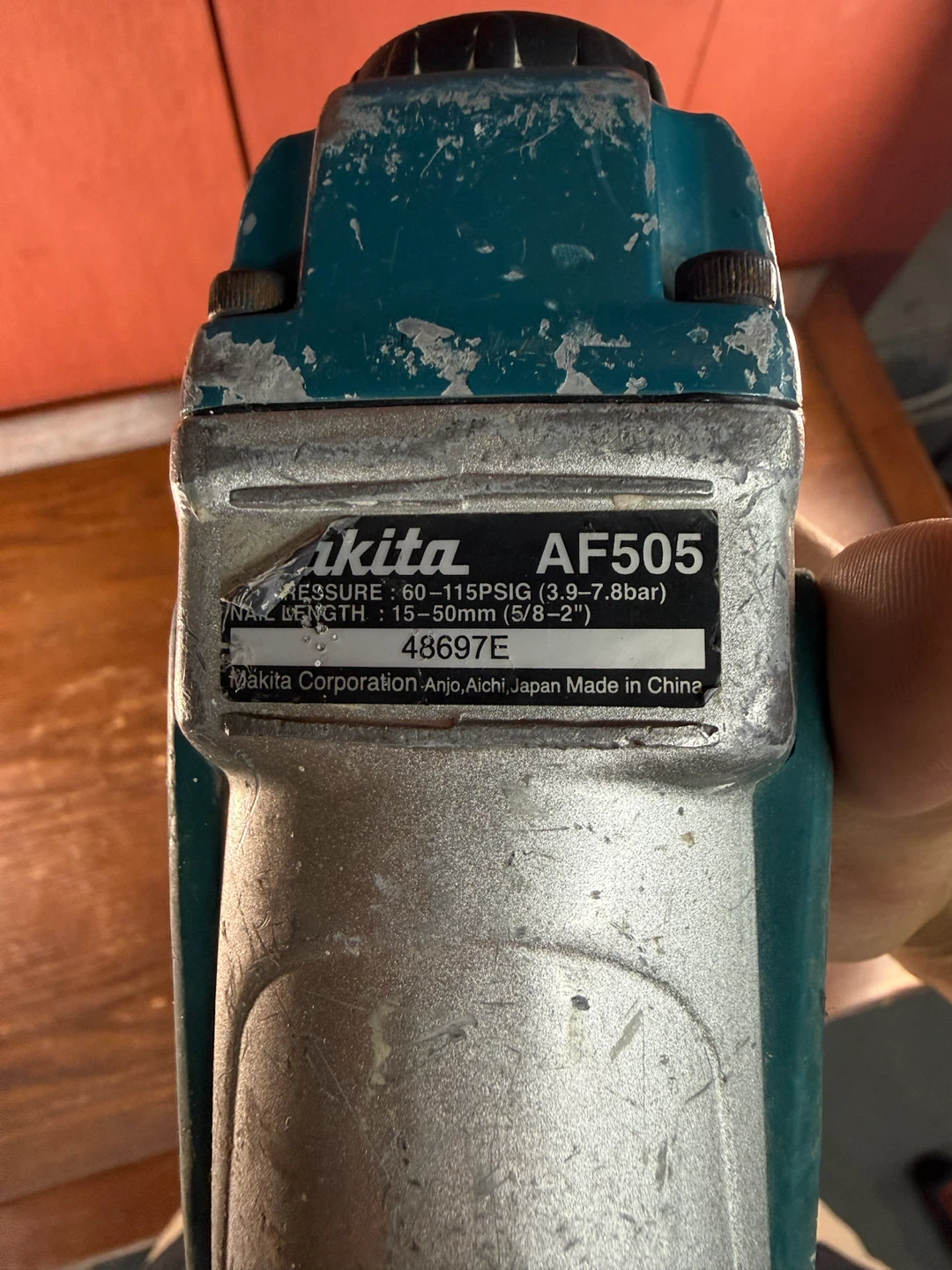 Makita AF505 2 inch 18 Gauge Pneumatic Air Brad Nailer - photo 3
