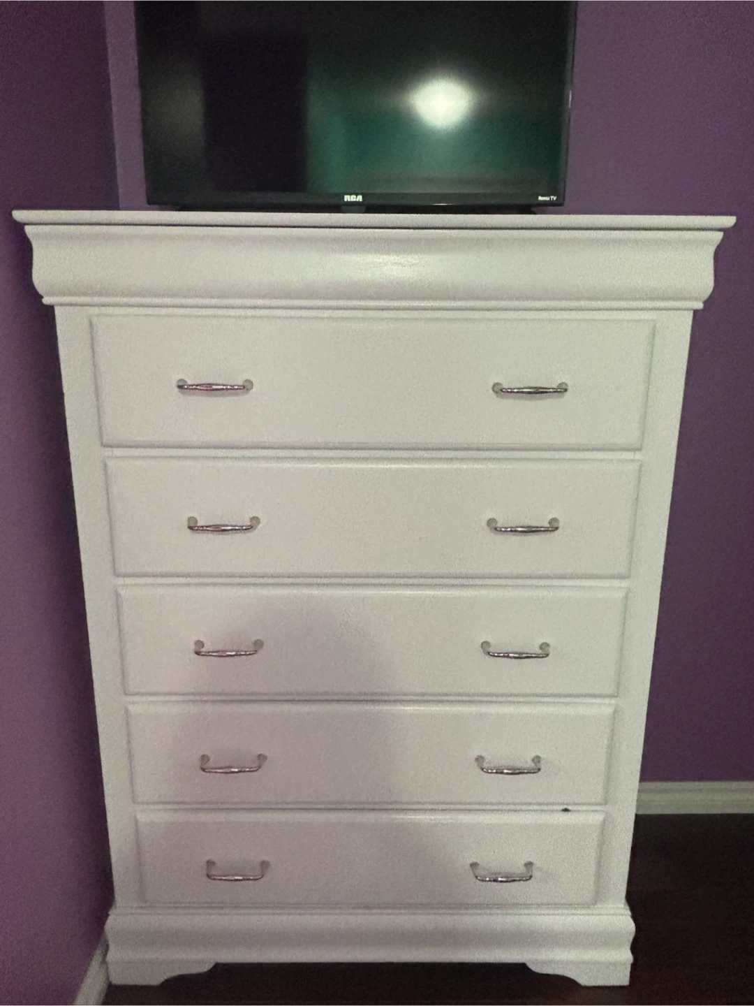 White 5-Drawer Dresser