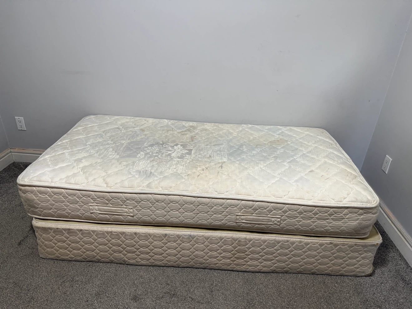 Twin Mattress and Box Spring Set - photo 2
