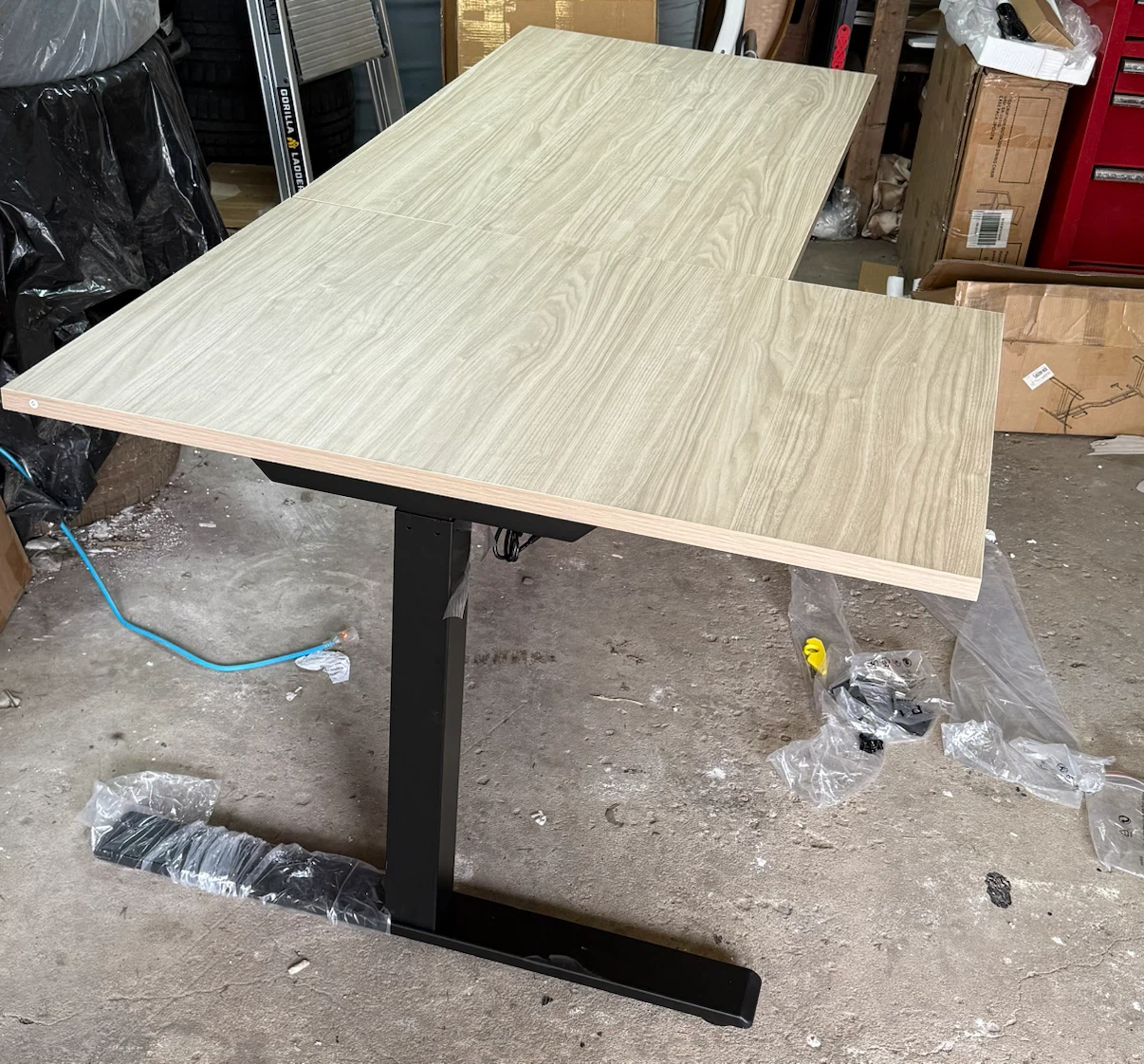 Vernal Standing Desk - L-Shaped Adjustable Height - photo 3