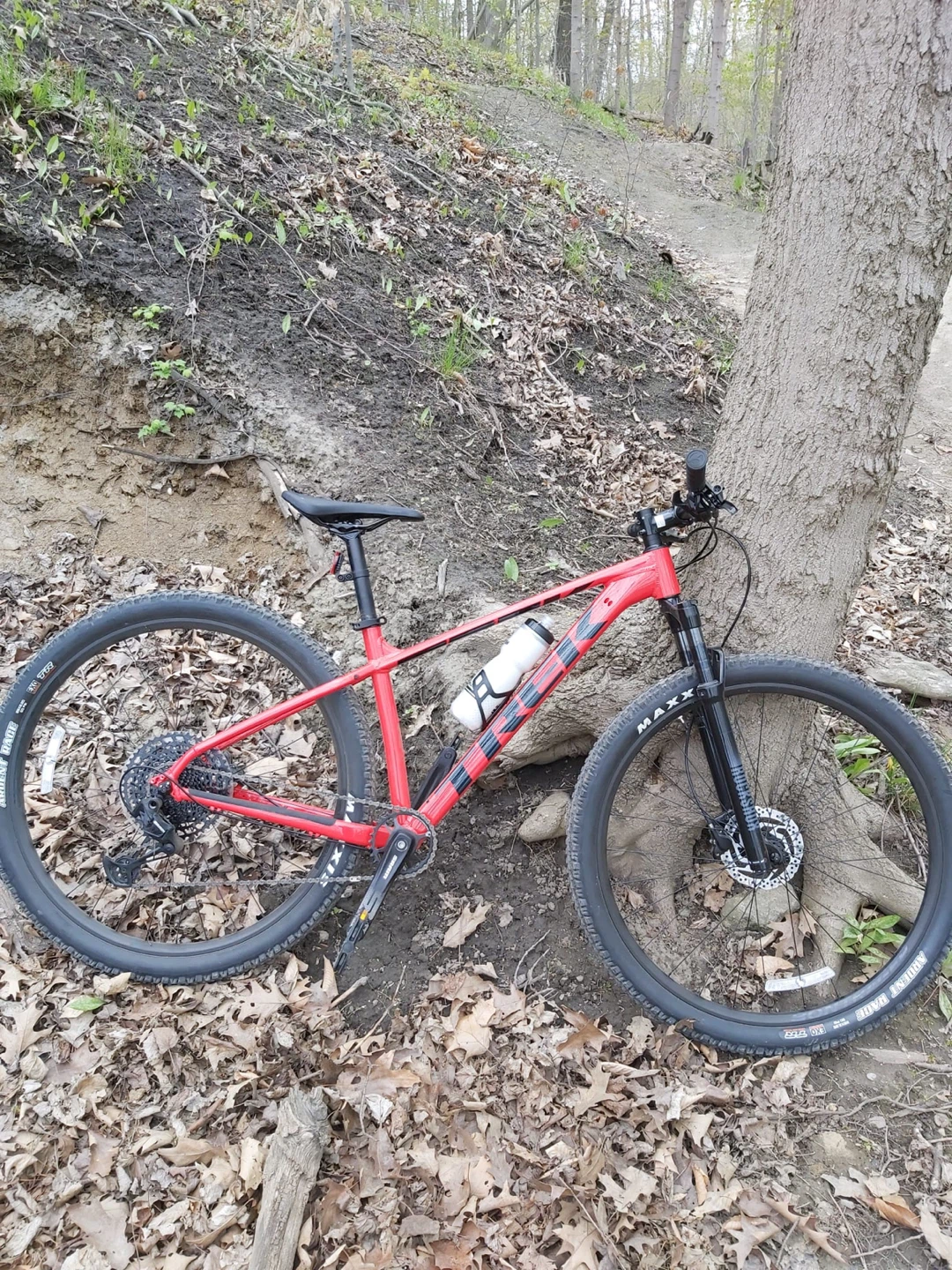 Trek Marlin 8 Mountain Bike - photo 3