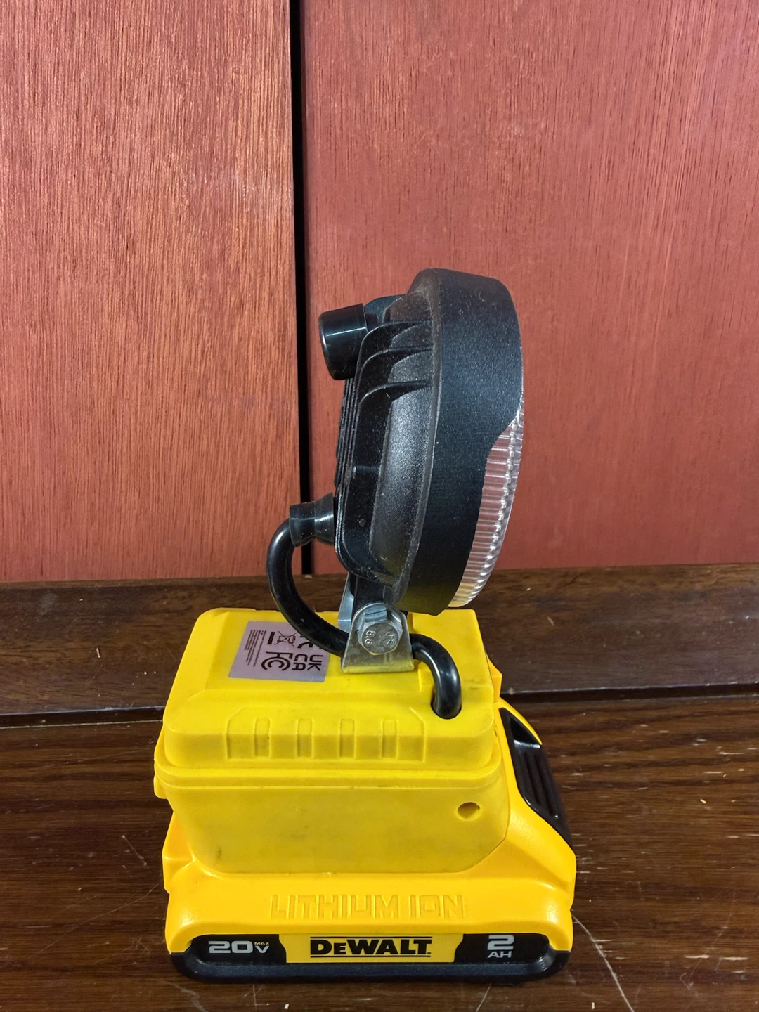 Cordless LED Work Light for Dewalt 20v Battery - photo 3