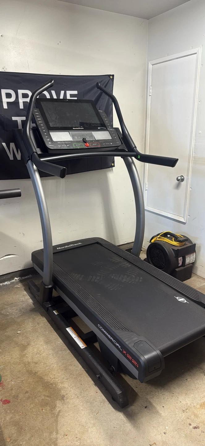 NordicTrack Commercial X22i Treadmill