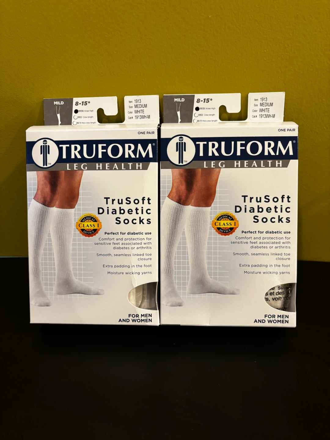 2 TruForm TruSoft Diabetic Socks - Medium - White