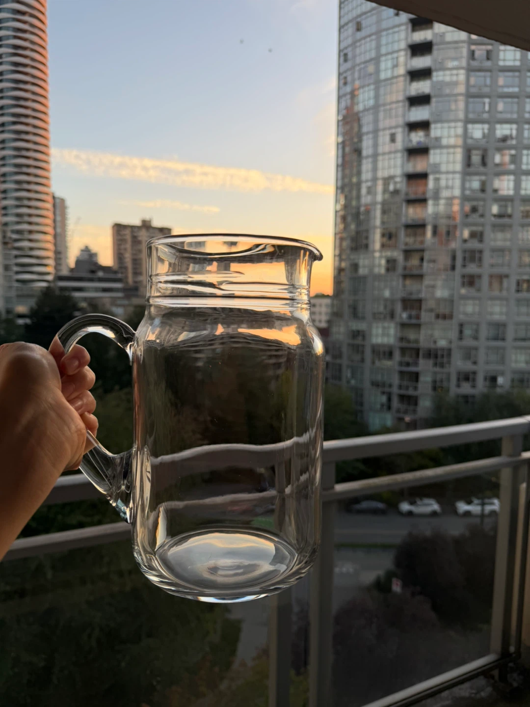Glass 1L Pitcher with Handle - photo 2
