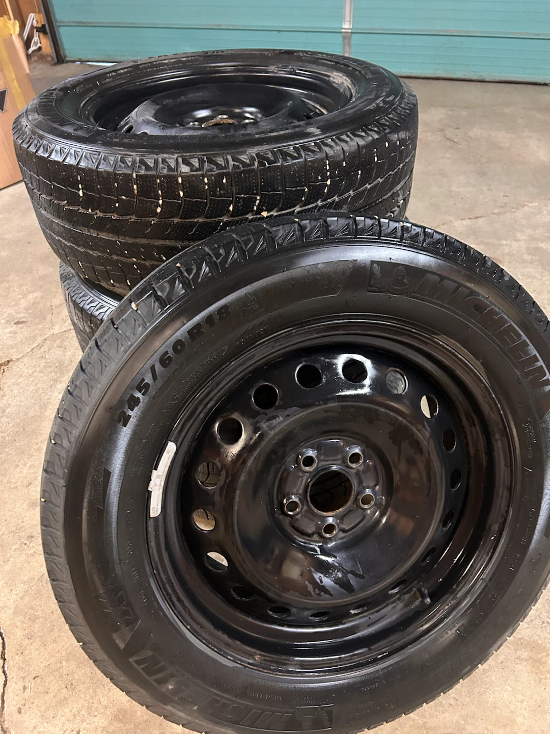 245/60 R18 Michelin Latitude X-ice Winter Tires