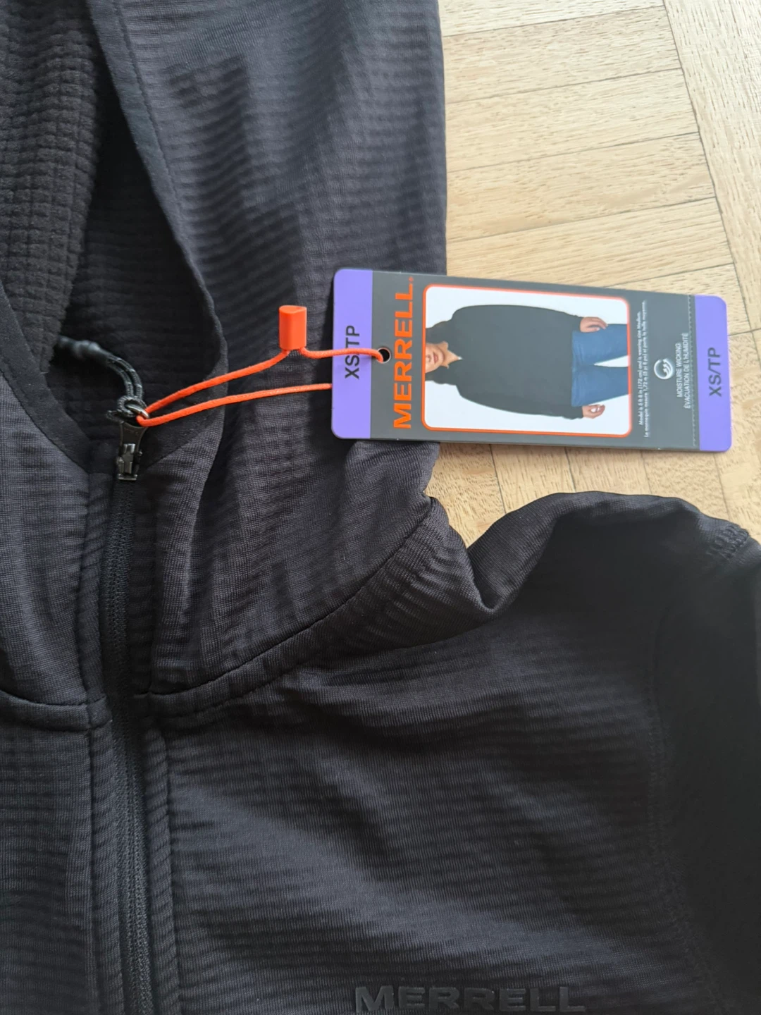 Merrell & Lululemon Black Hoodie Zip-Ups - photo 4