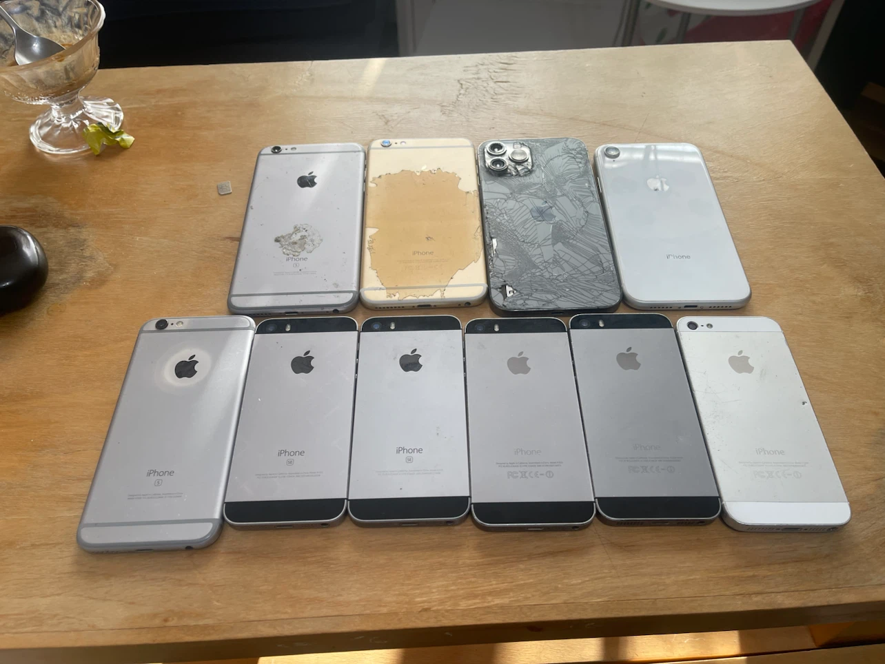 Assorted Apple iPhones