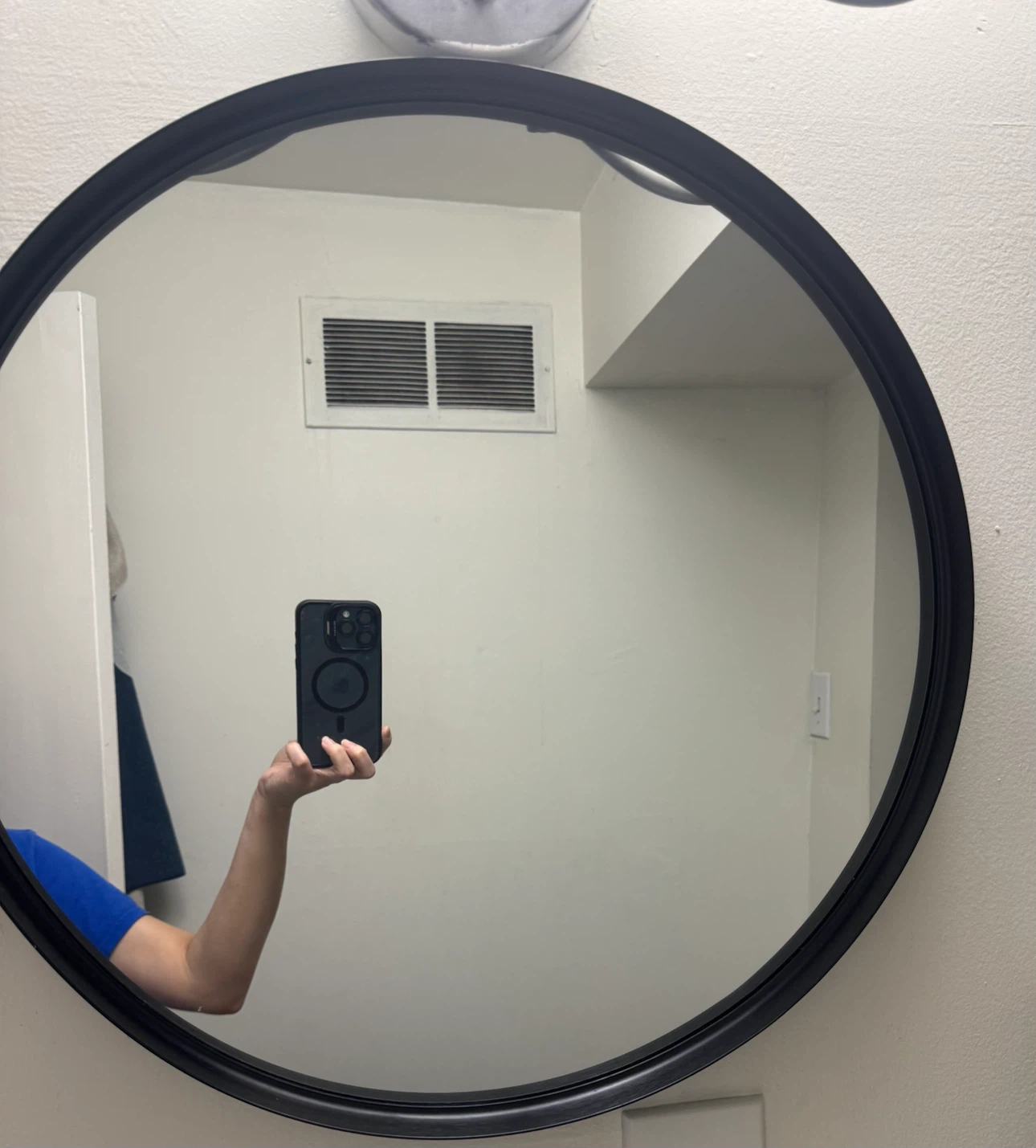 Round Black Framed Mirror - 50 cm Diameter
