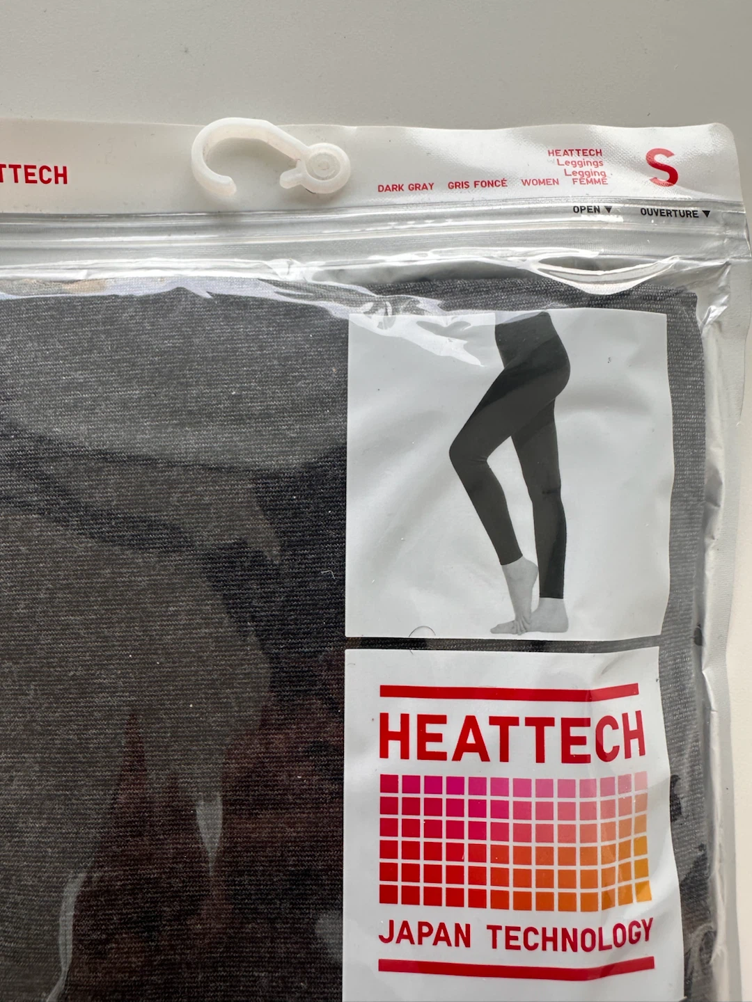 Uniqlo Heattech Women 2 top and bottom - photo 2