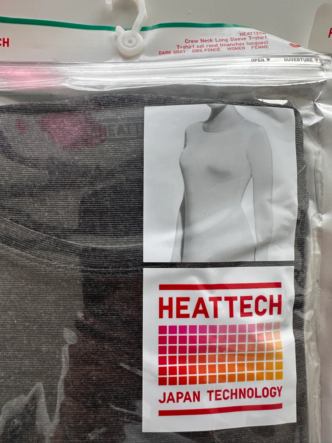 Uniqlo Heattech Women 2 top and bottom - photo 3