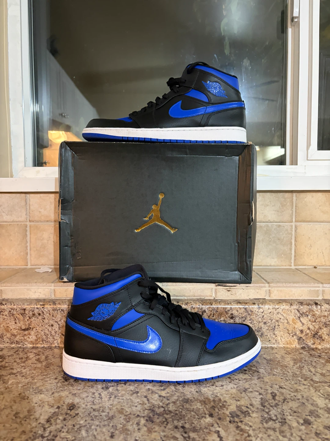 Air Jordan 1 Mid SE Royal Blue Black Sneakers