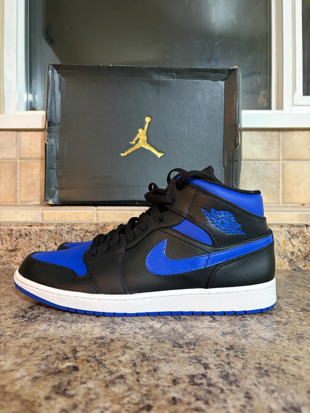 Air Jordan 1 Mid SE Royal Blue Black Sneakers - photo 3
