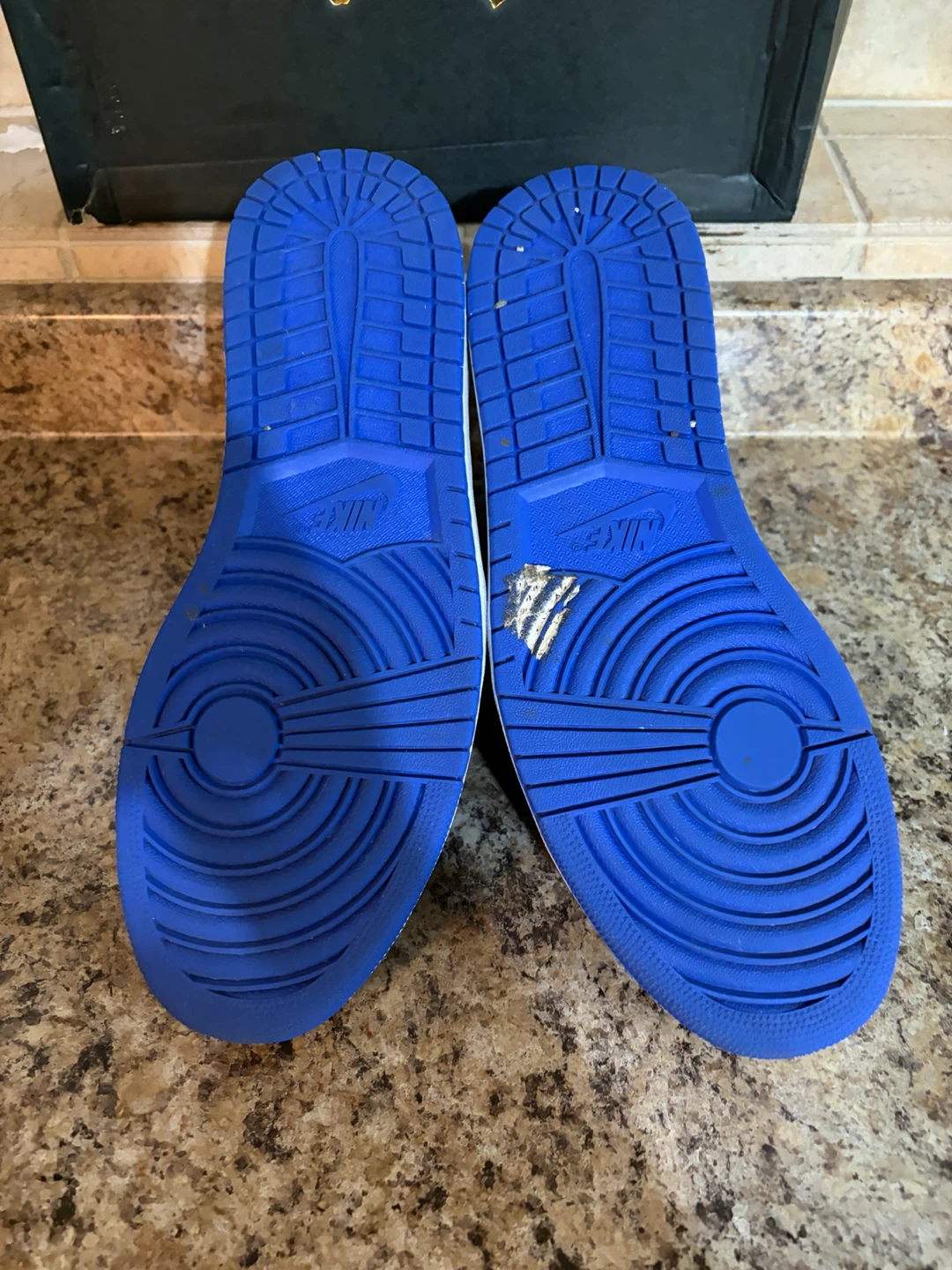 Air Jordan 1 Mid SE Royal Blue Black Sneakers - photo 5