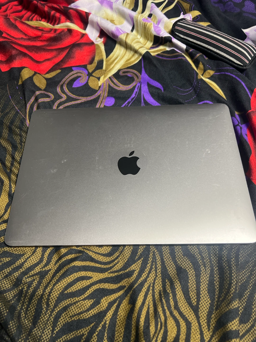 Apple MacBook Pro Laptop