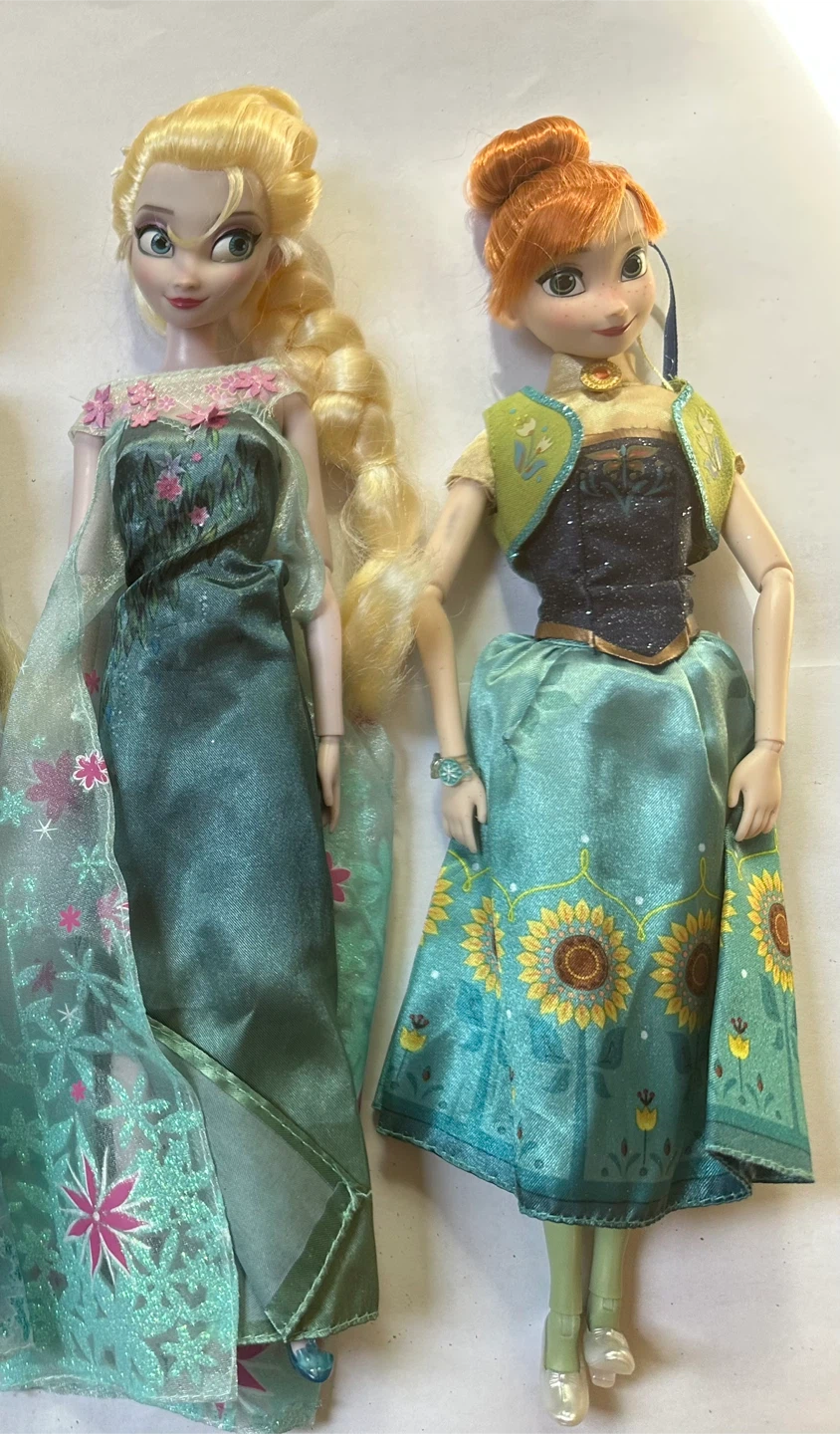 Disney Frozen Fever Elsa and Anna Dolls