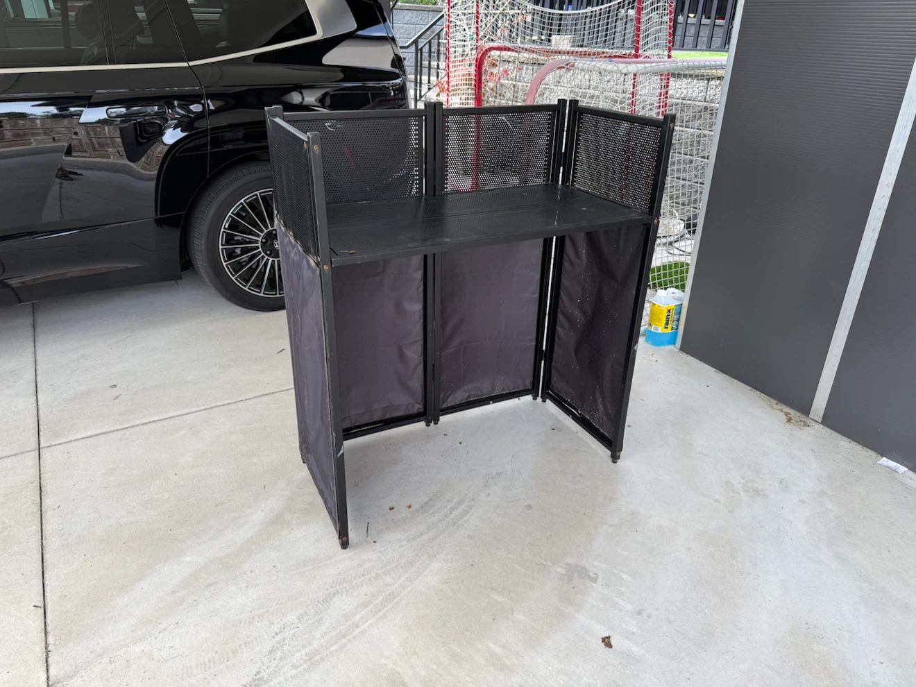 Dj booth facade - photo 3