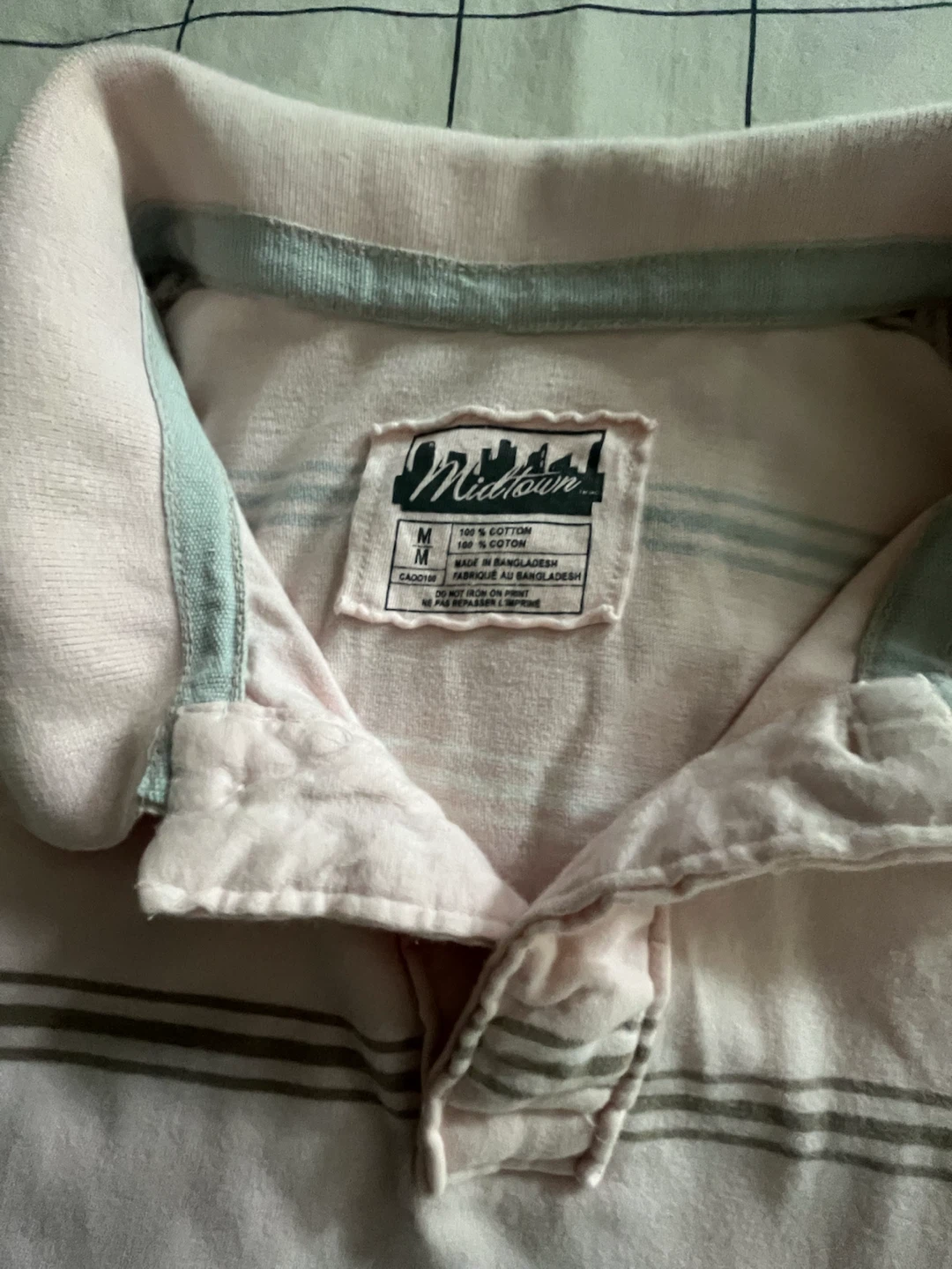 2 Short Sleeve Polo Shirts $10 - photo 5