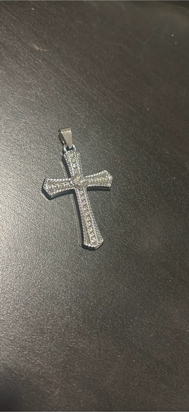 Silver Tone Cross Pendant Necklace - photo 3