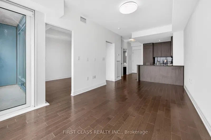 1Bed Downtown Furnished Short Term Rental Available Sept. 1 - photo 5